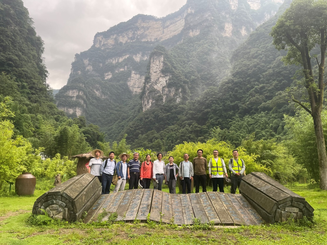 我校中國地質(zhì)大學(xué)(武漢)地質(zhì)工程專業(yè)秭歸野外實(shí)踐教學(xué)-地大熱能 我校中國地質(zhì)大學(xué)(武漢)地質(zhì)工程專業(yè)秭歸野外實(shí)踐教學(xué)-地大熱能