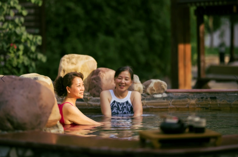 地熱溫泉醫(yī)養(yǎng)行業(yè)賦能新質(zhì)生產(chǎn)力發(fā)展-地熱開發(fā)利用-地大熱能 地熱溫泉醫(yī)養(yǎng)行業(yè)賦能新質(zhì)生產(chǎn)力發(fā)展-地熱開發(fā)利用-地大熱能